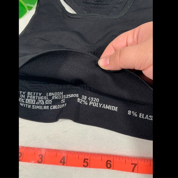 NEW $50 Sweaty Betty Stamina Sports Bra in Black [SZ Small ]‎ - Picture 6 of 8